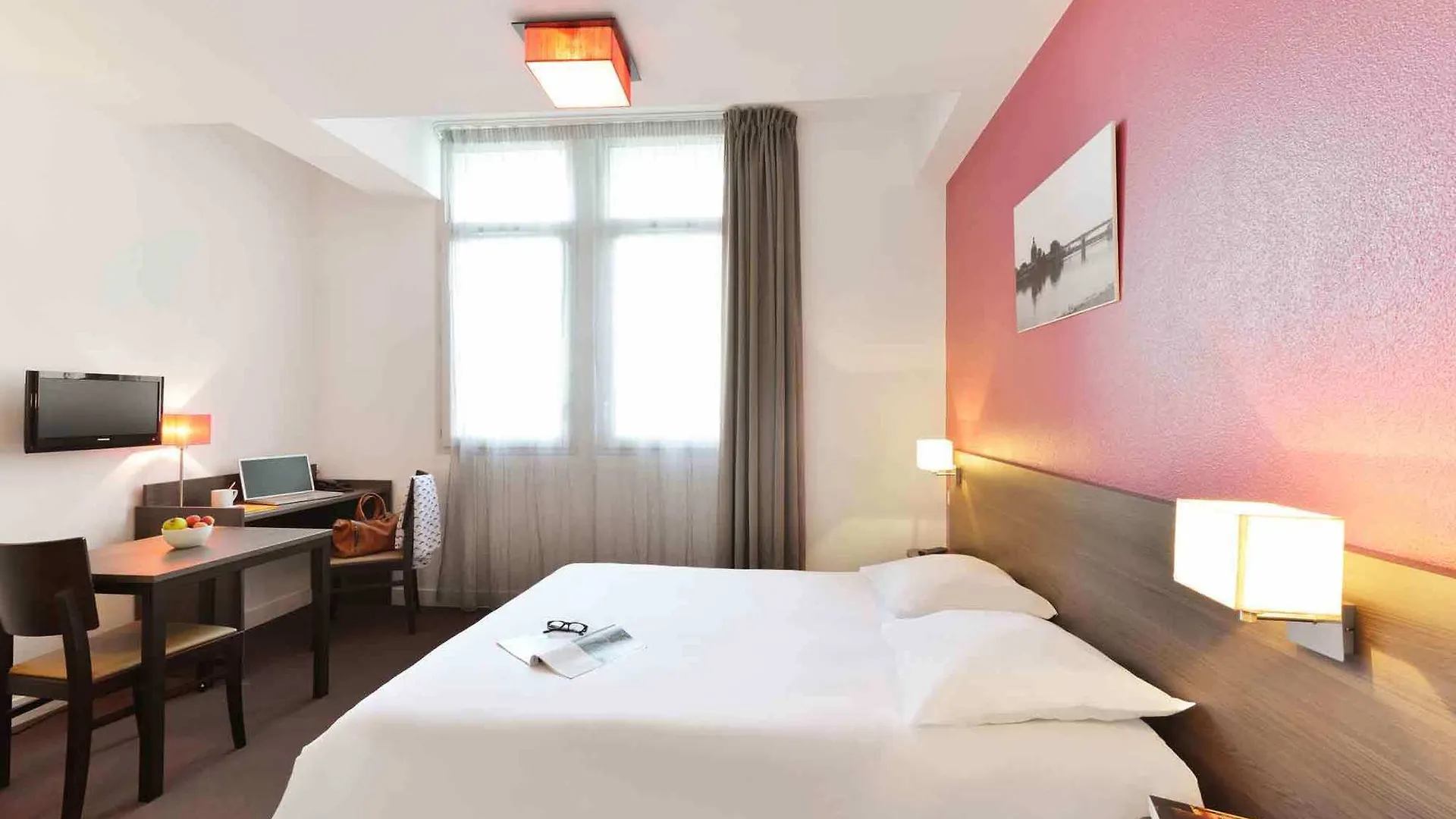 Aparthotel Adagio Access Toulouse St Cyprien 3*,